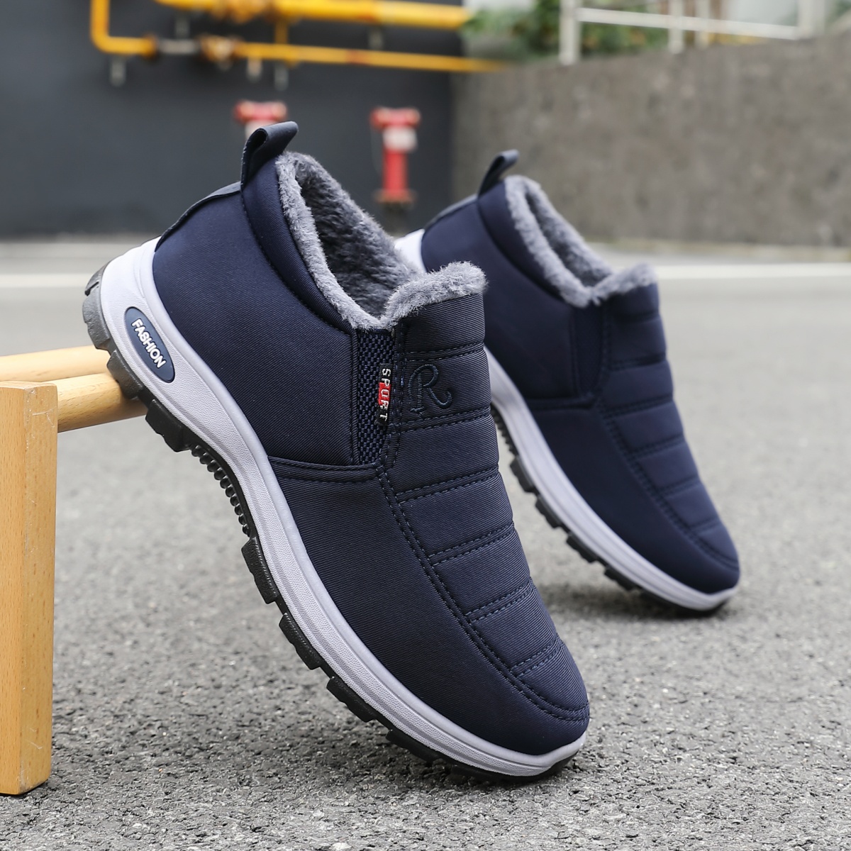 Fleece-lined and warm, stylish - Waterproof Winter Boot ulasan dan harga